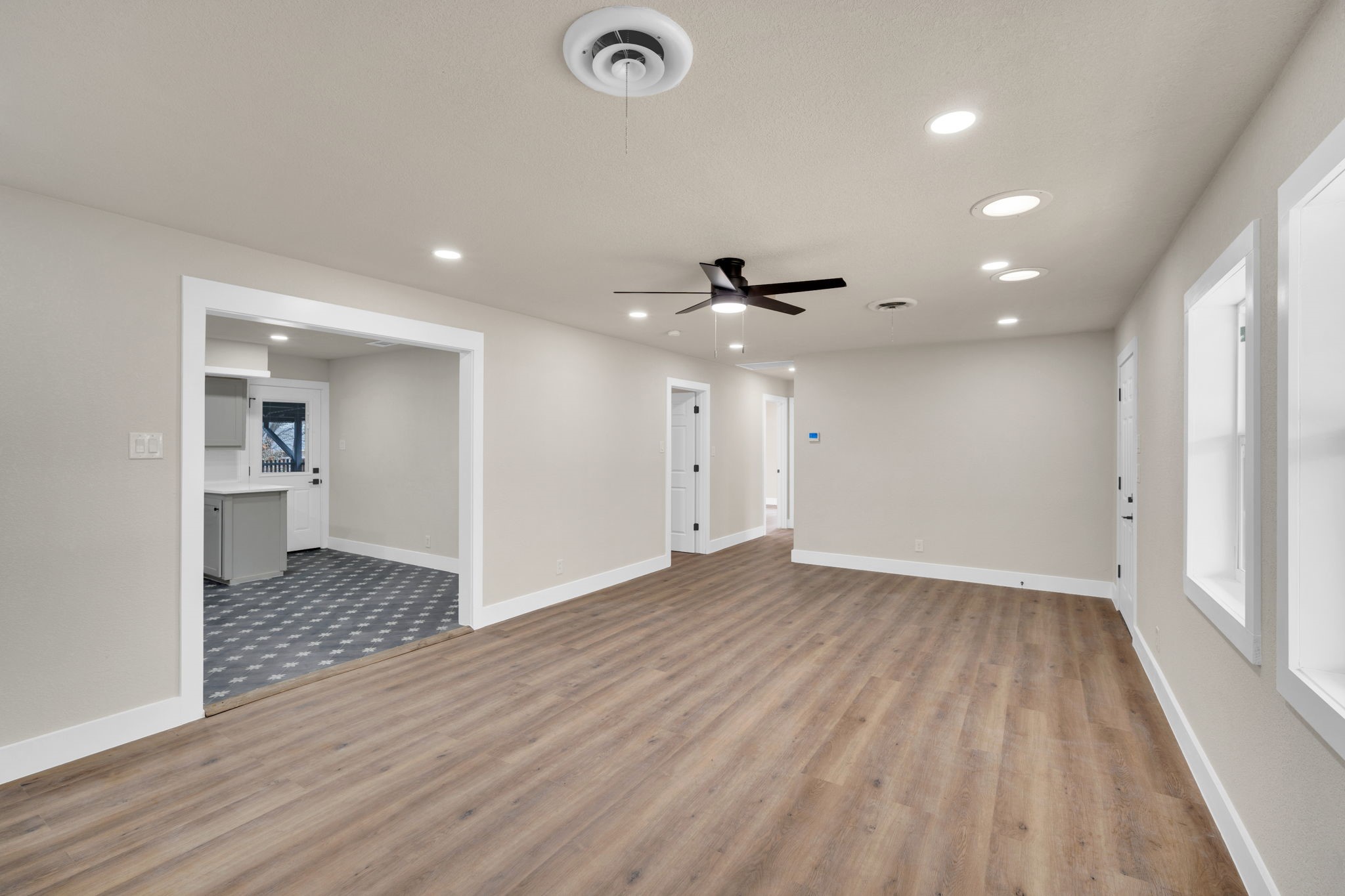 203 W Avenue K Midlothian TX 76065