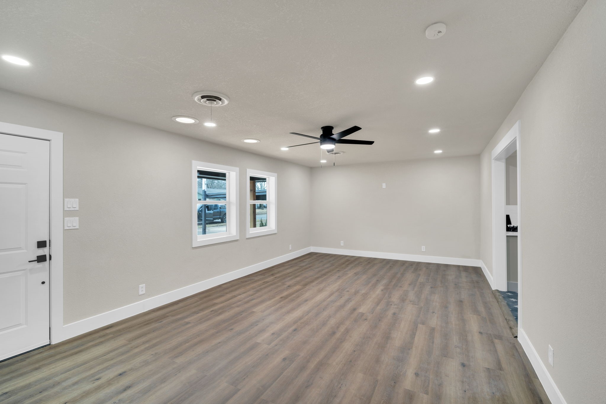 203 W Avenue K Midlothian TX 76065
