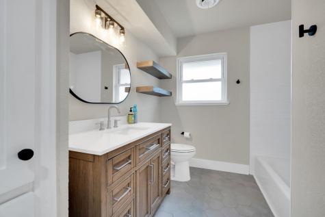 203 W Avenue K Midlothian TX 76065