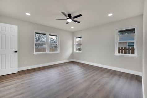 203 W Avenue K Midlothian TX 76065
