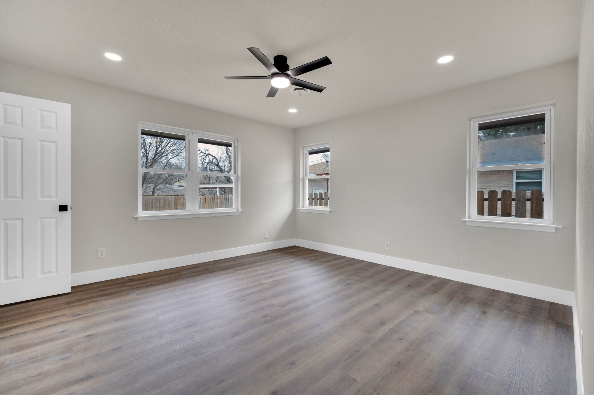 203 W Avenue K Midlothian TX 76065