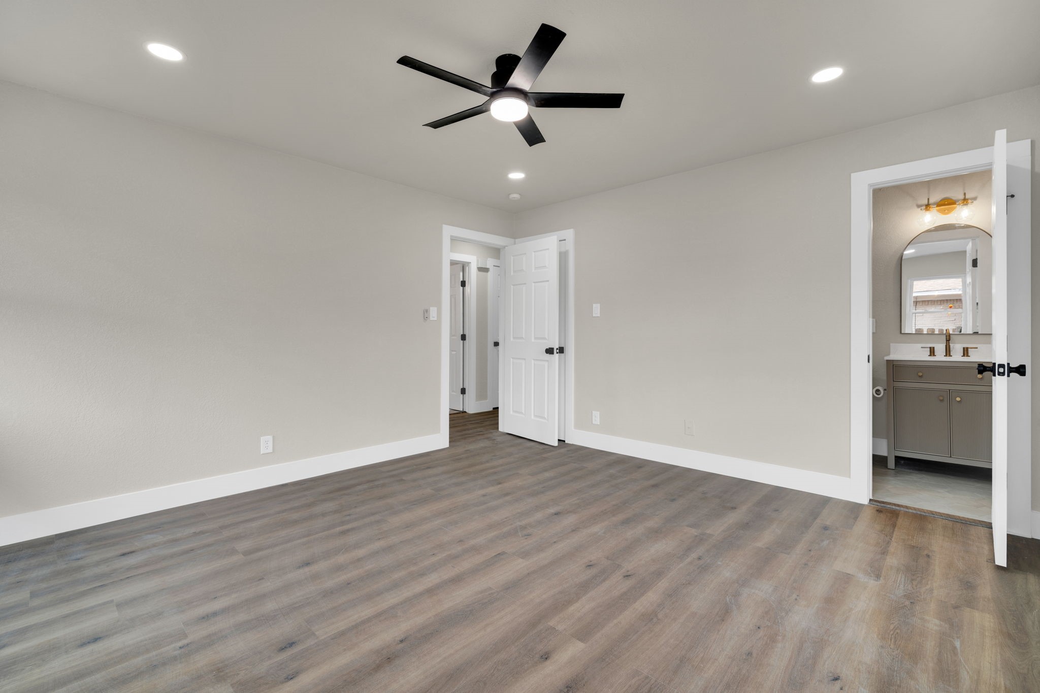 203 W Avenue K Midlothian TX 76065