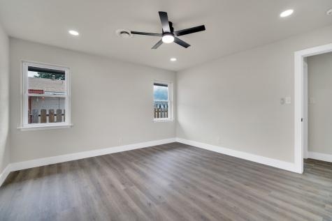 203 W Avenue K Midlothian TX 76065