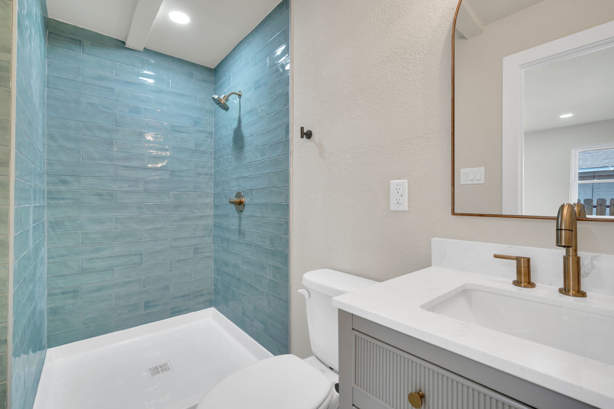 203 W Avenue K Midlothian TX 76065