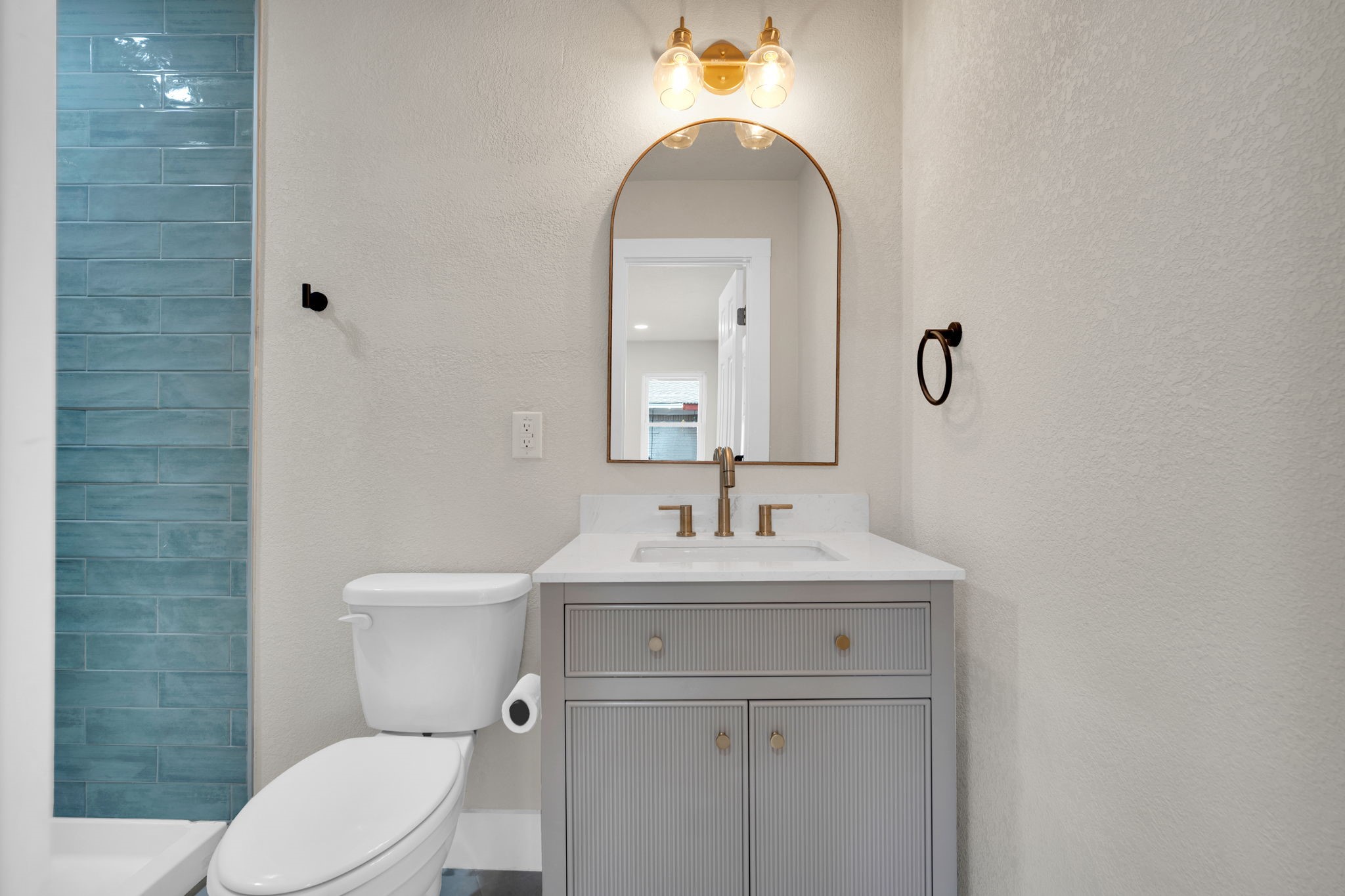 203 W Avenue K Midlothian TX 76065