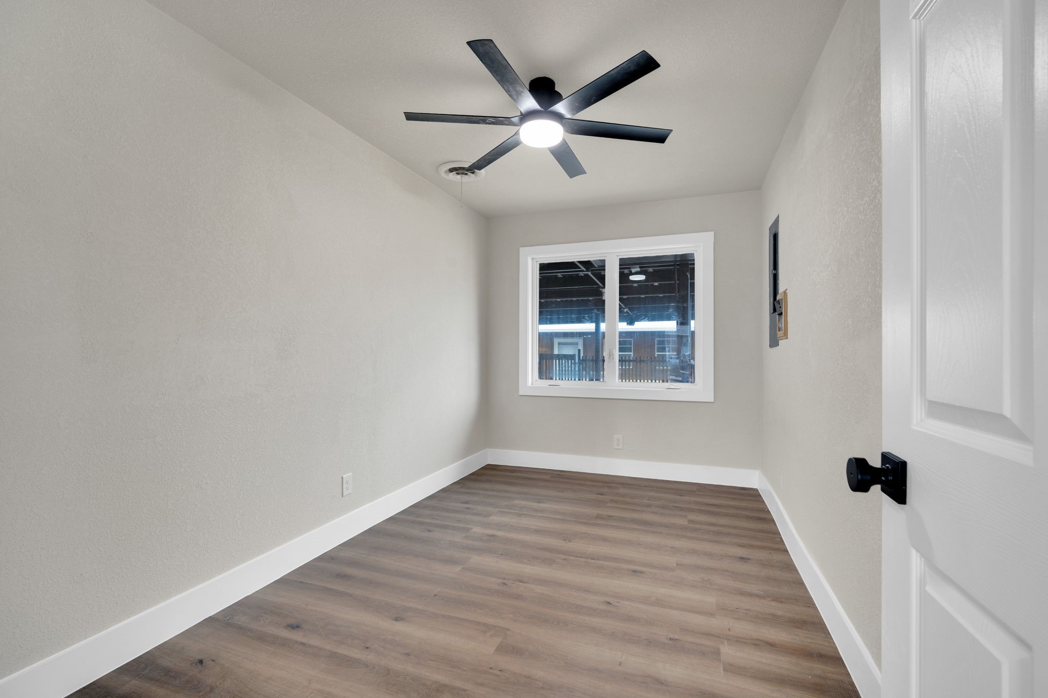 203 W Avenue K Midlothian TX 76065