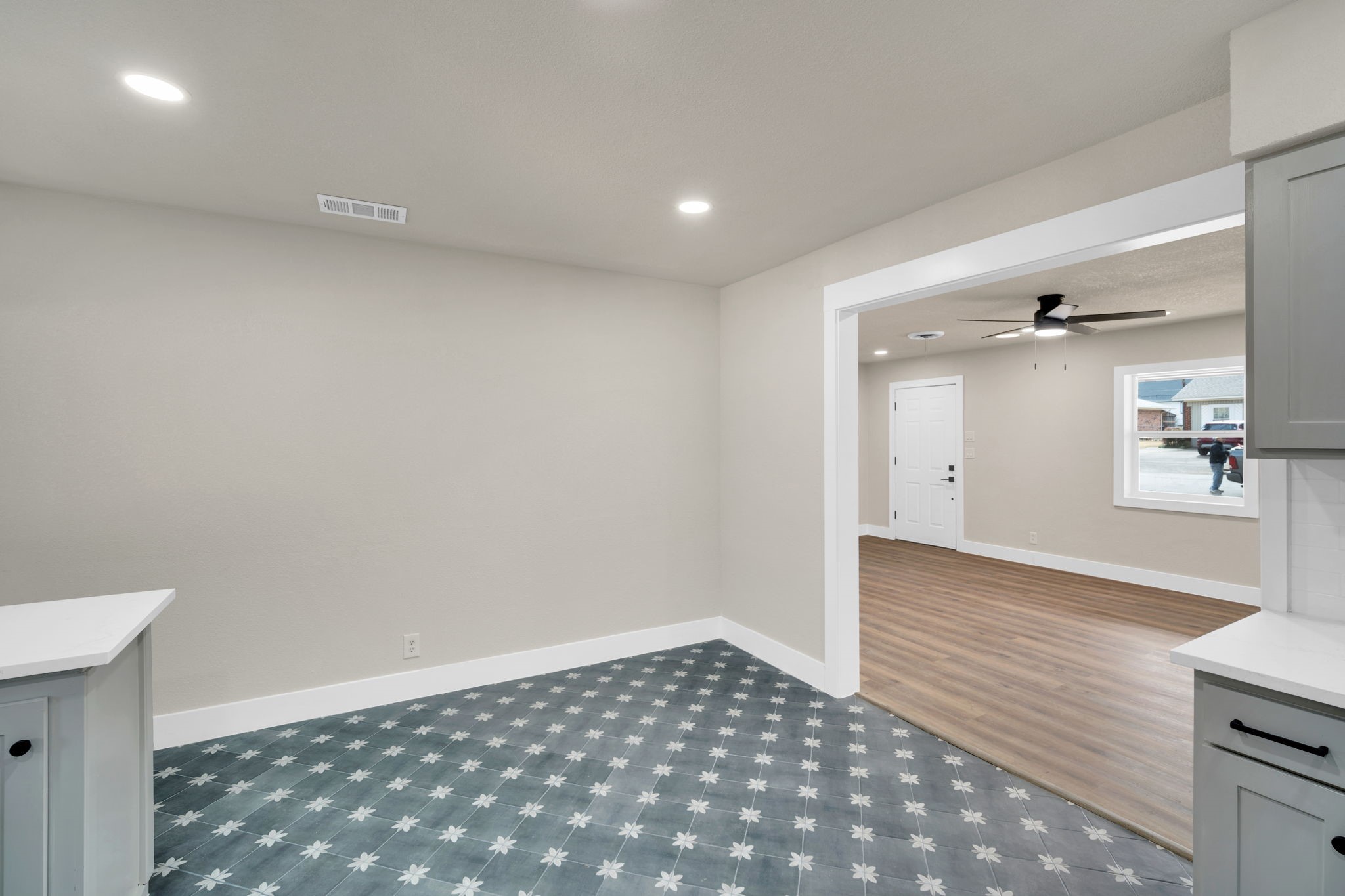203 W Avenue K Midlothian TX 76065
