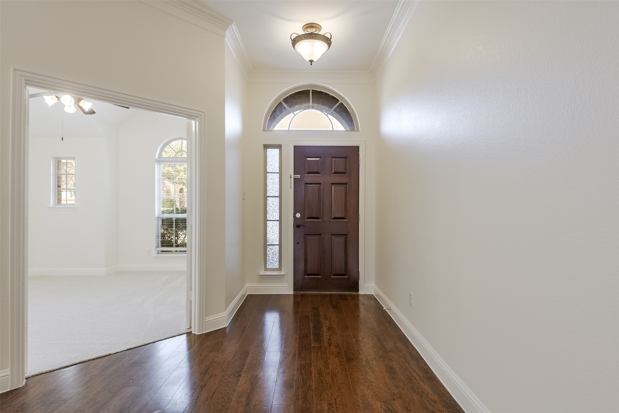 2727 Waterway Drive Grand Prairie TX 75054
