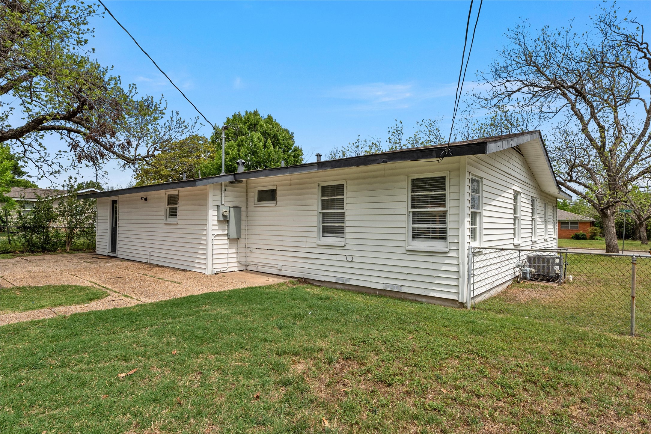 1100 N 66th Street Waco TX 76710