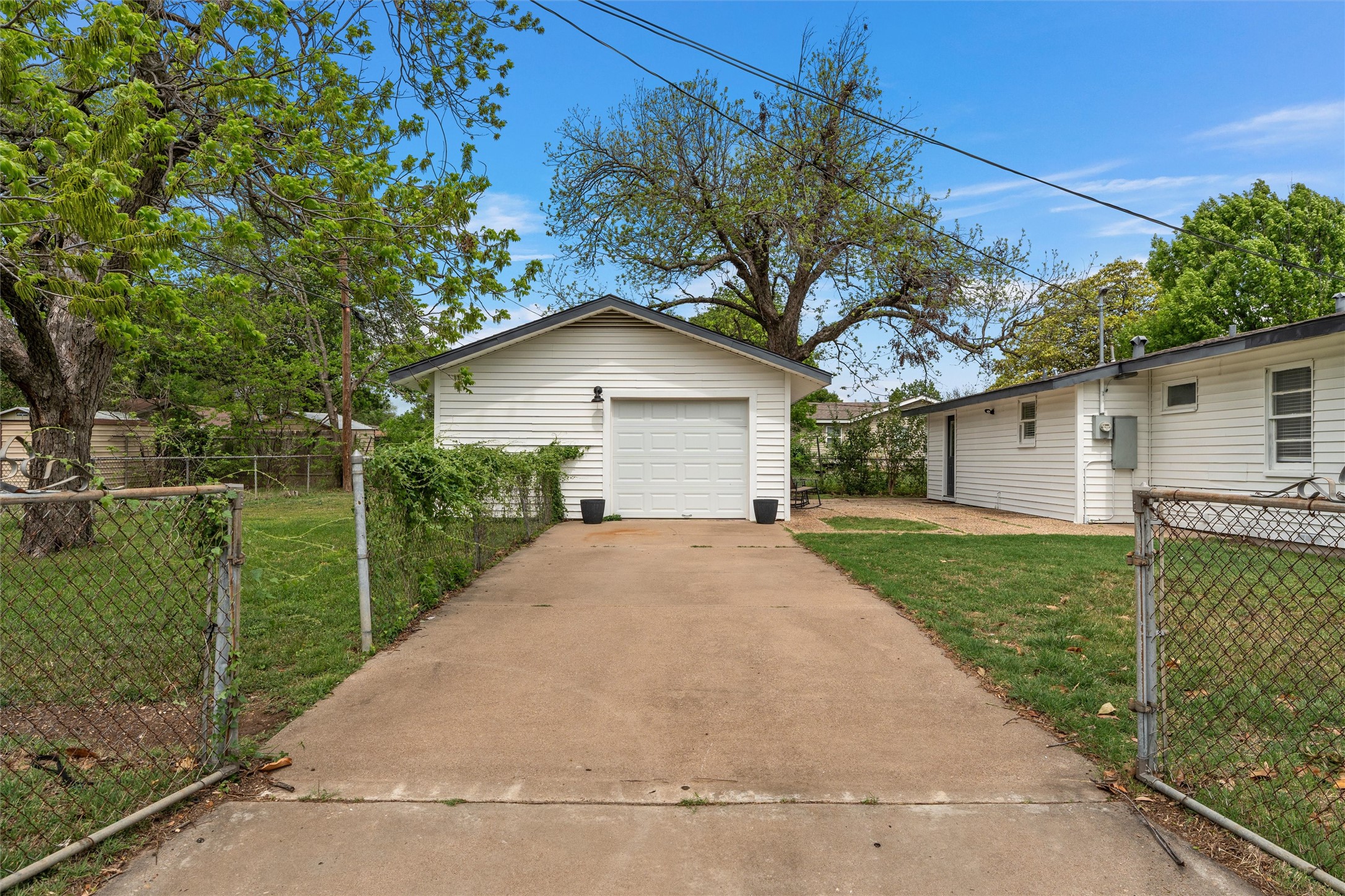 1100 N 66th Street Waco TX 76710