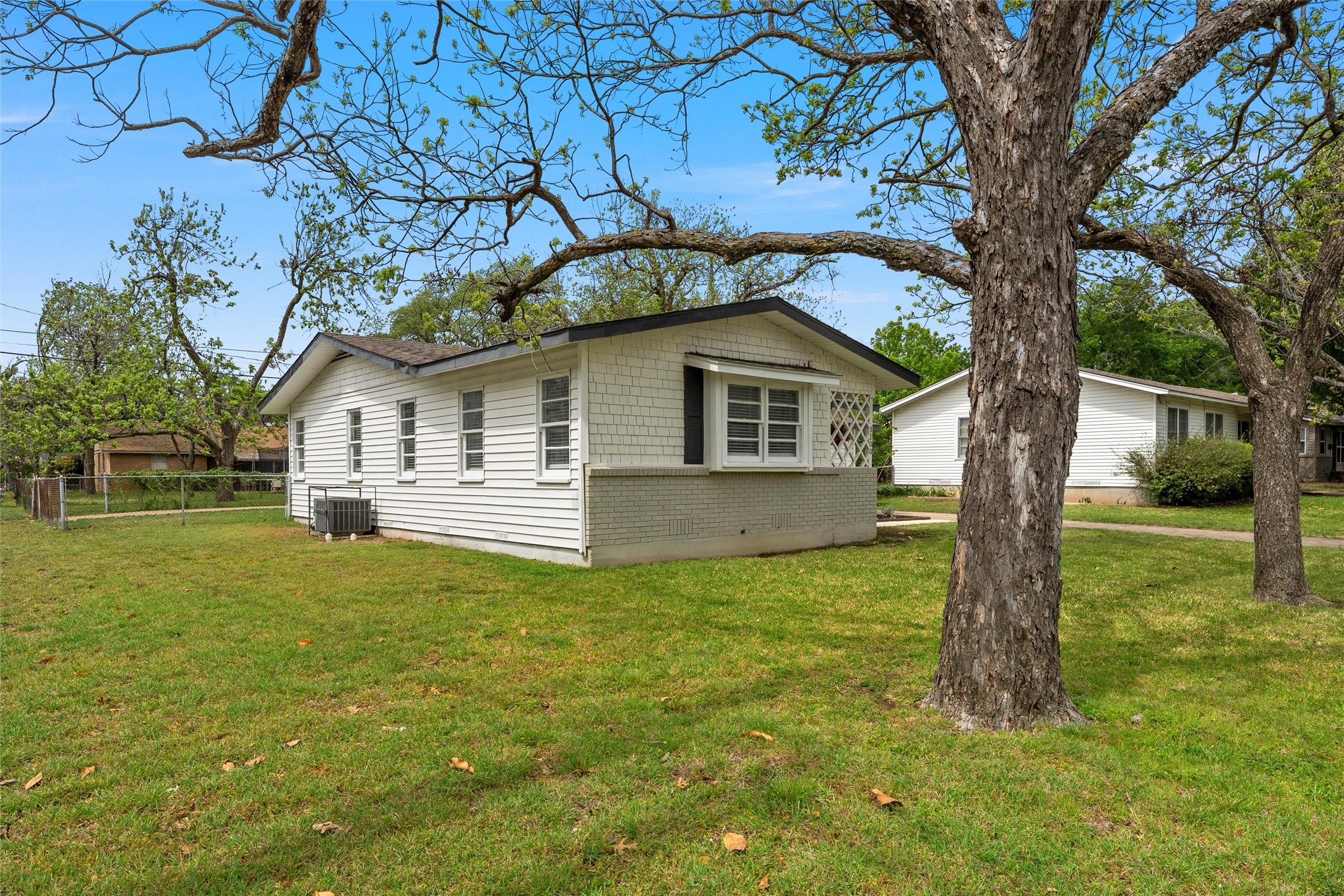 1100 N 66th Street Waco TX 76710