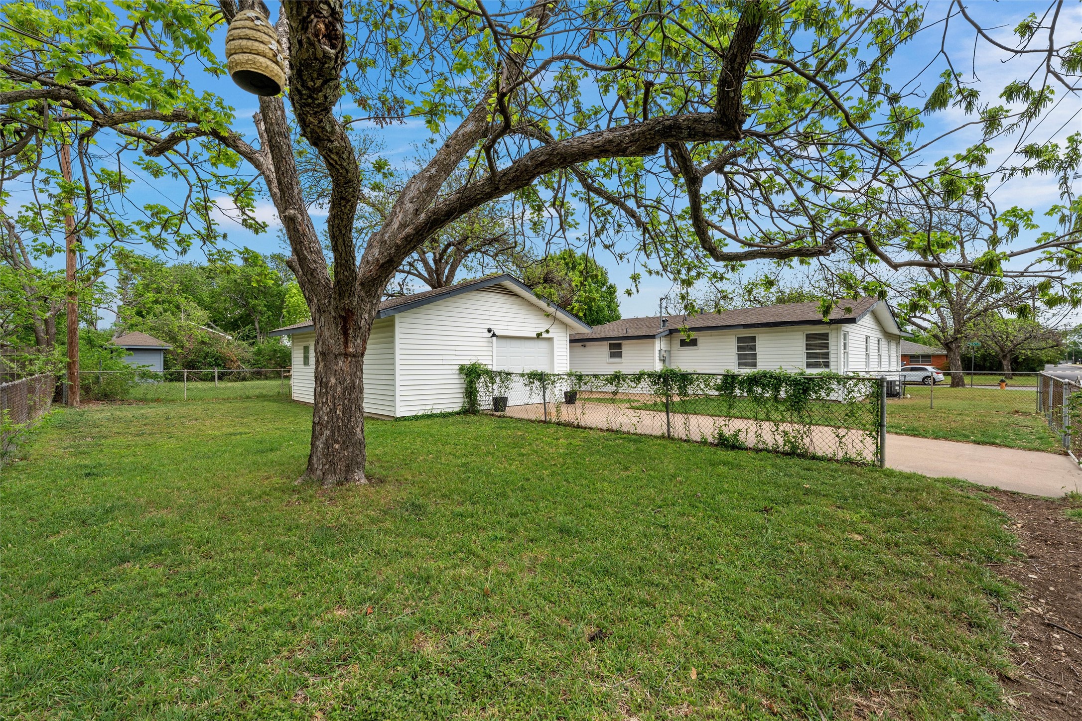 1100 N 66th Street Waco TX 76710