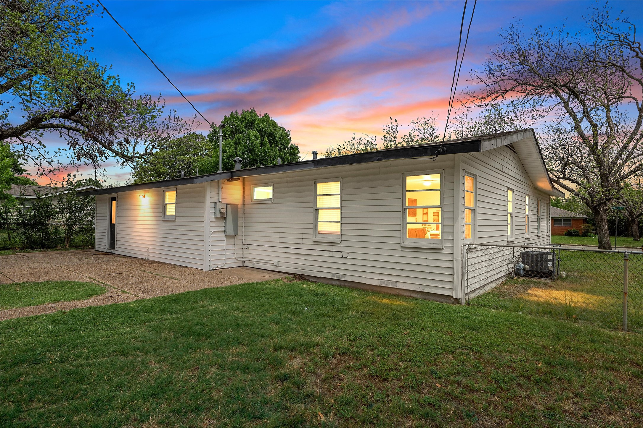 1100 N 66th Street Waco TX 76710