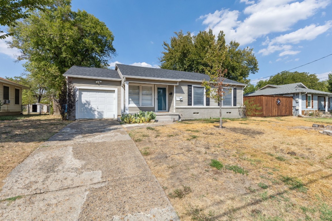 1117 E Russell Avenue Carrollton TX 75006