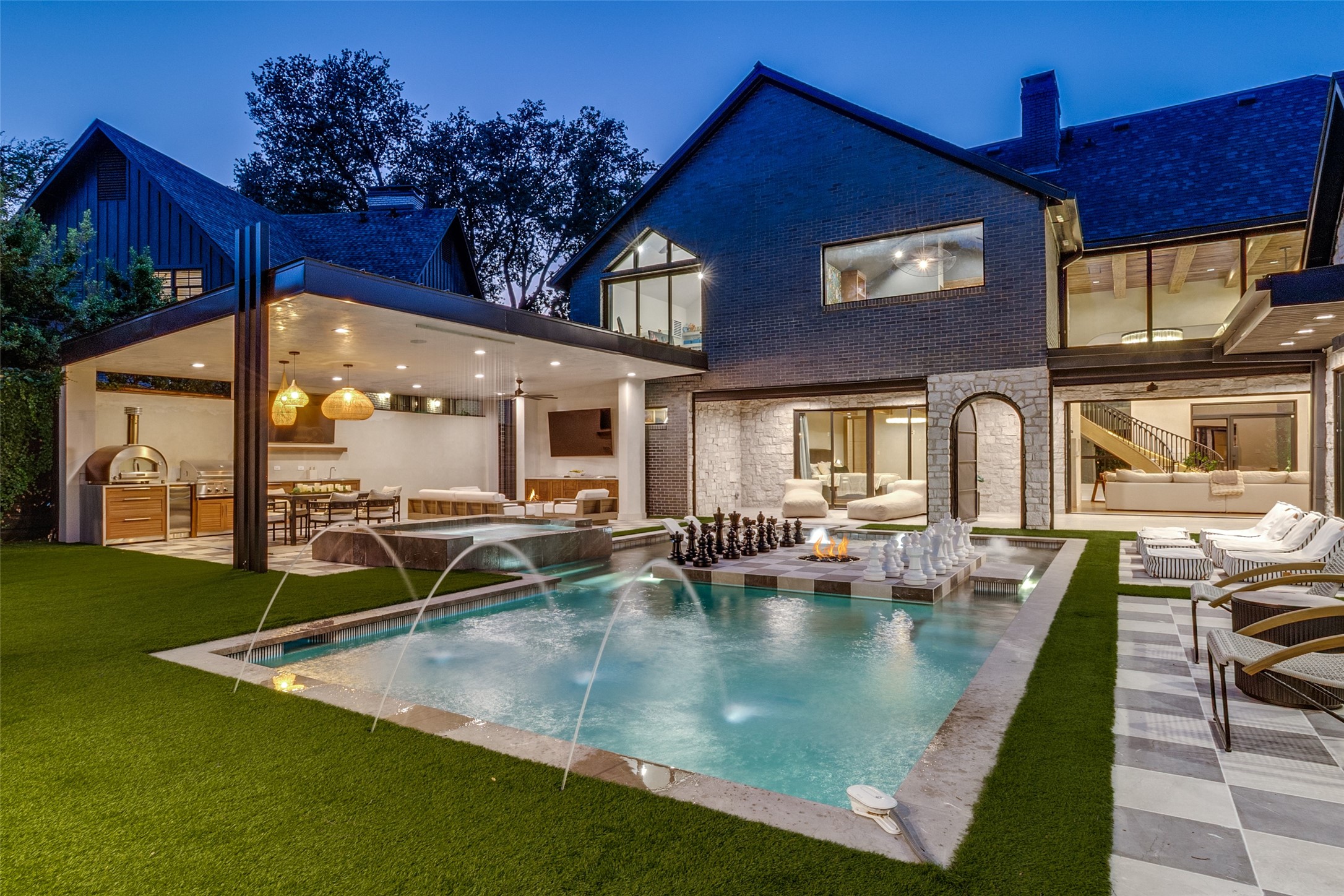 7552 Baxtershire Drive Dallas TX 75230