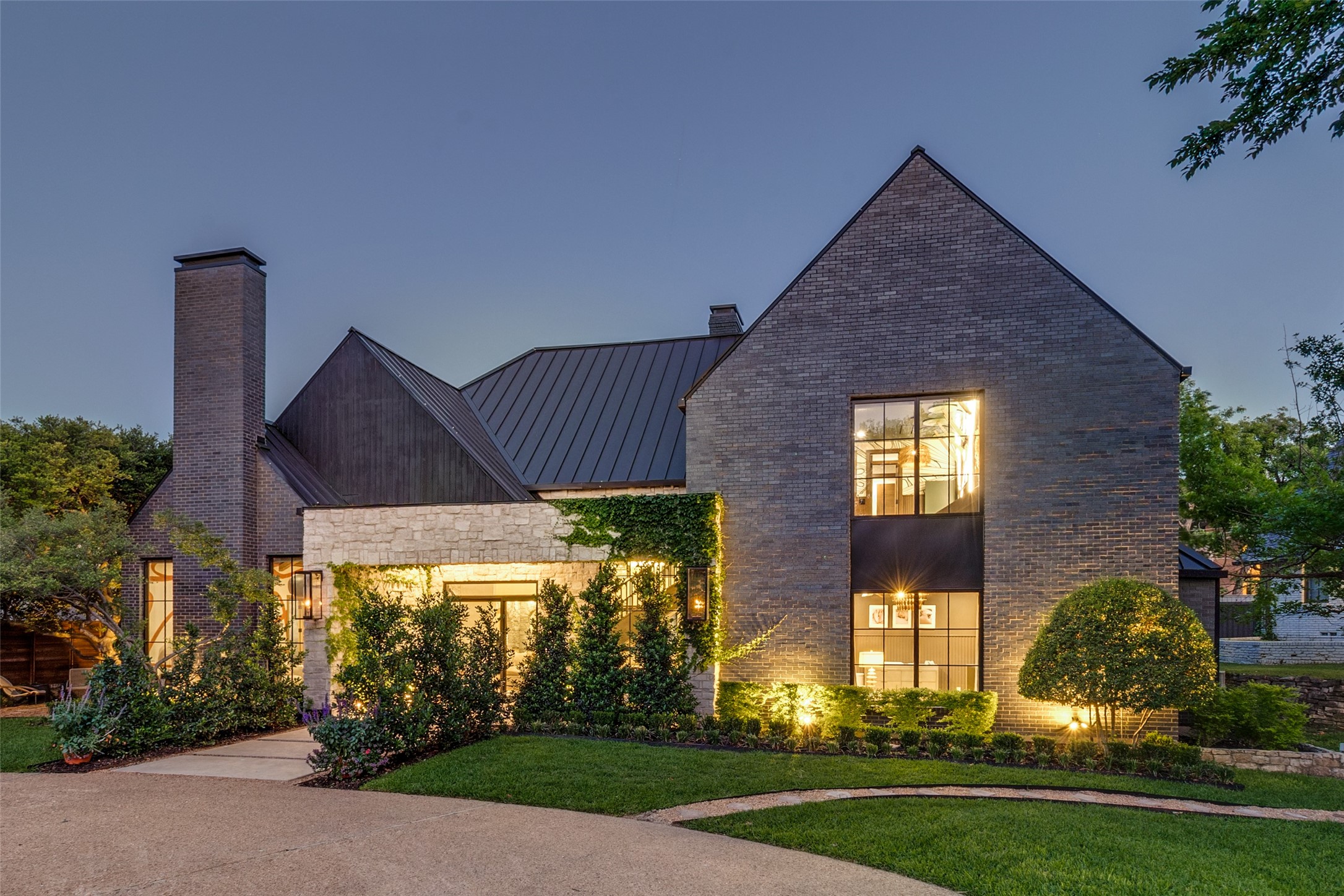 7552 Baxtershire Drive Dallas TX 75230
