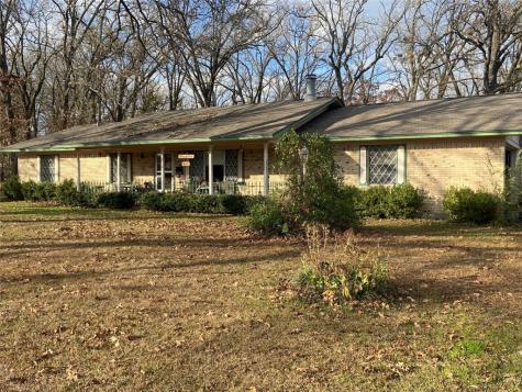 215 N Oaks Drive Grand Saline TX 75140