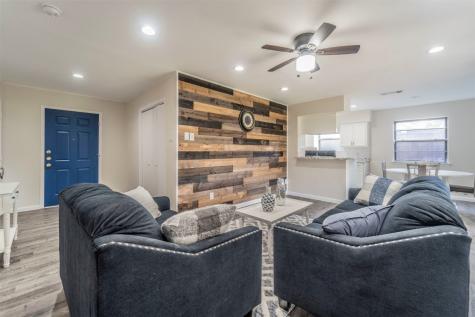 206 S Bullock Drive Garland TX 75042