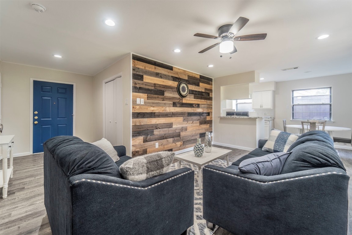 206 S Bullock Drive Garland TX 75042