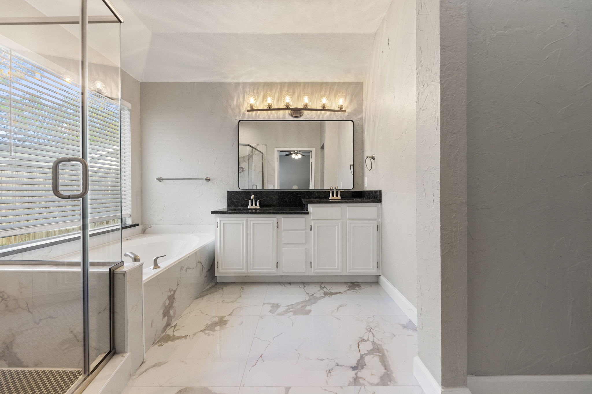 814 Lake Bluff Drive Lake Dallas TX 75065