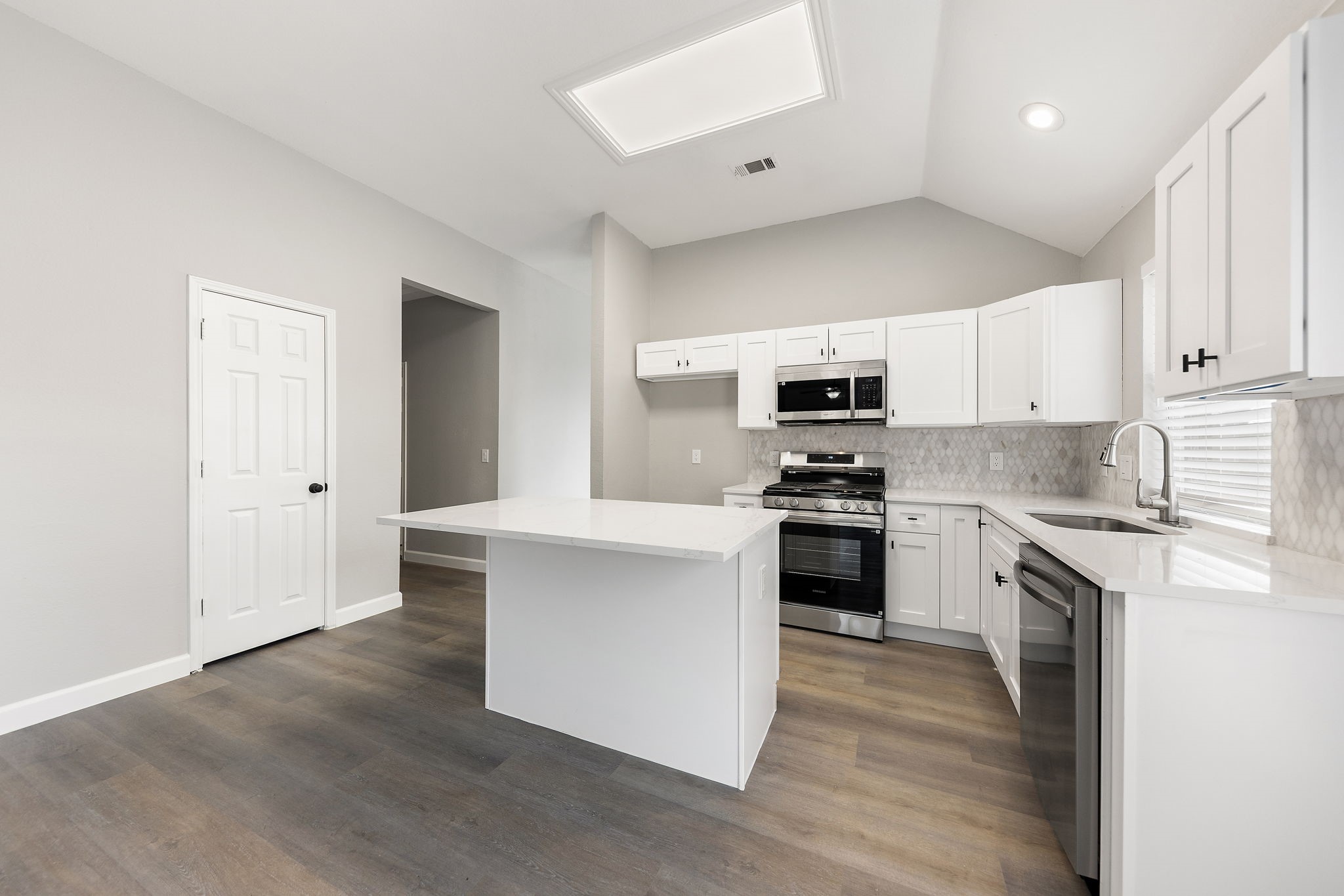814 Lake Bluff Drive Lake Dallas TX 75065