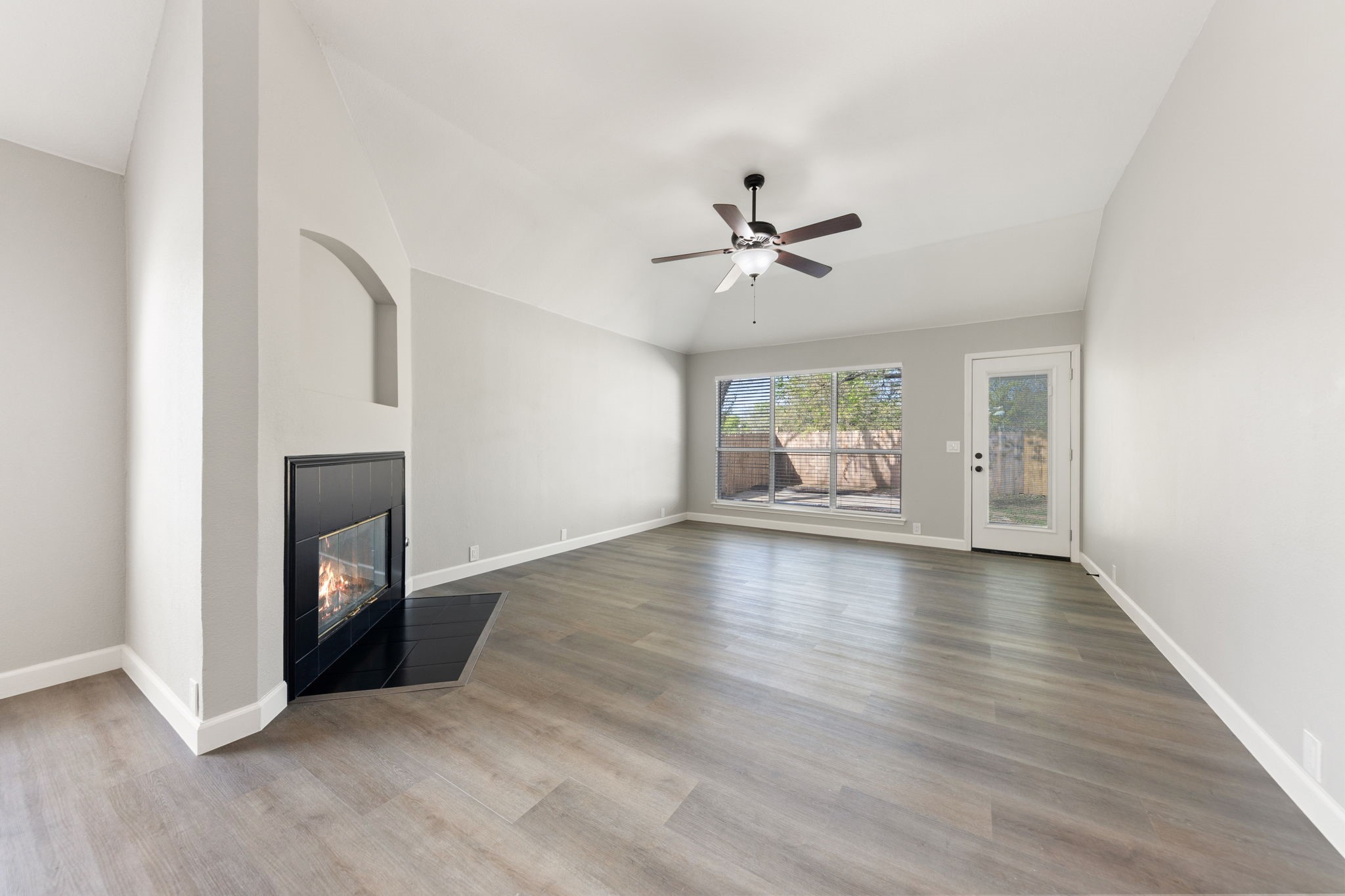 814 Lake Bluff Drive Lake Dallas TX 75065