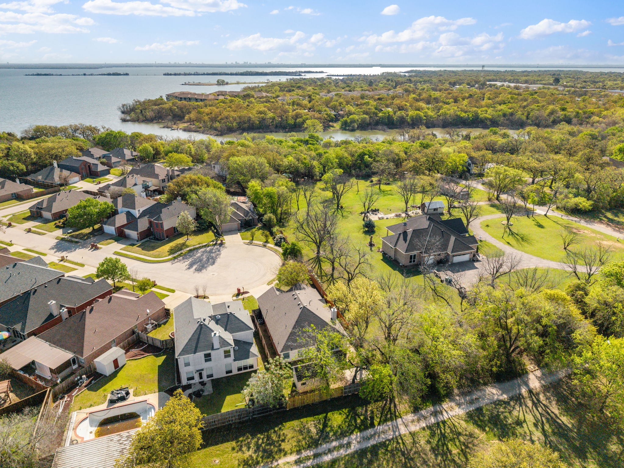 814 Lake Bluff Drive Lake Dallas TX 75065
