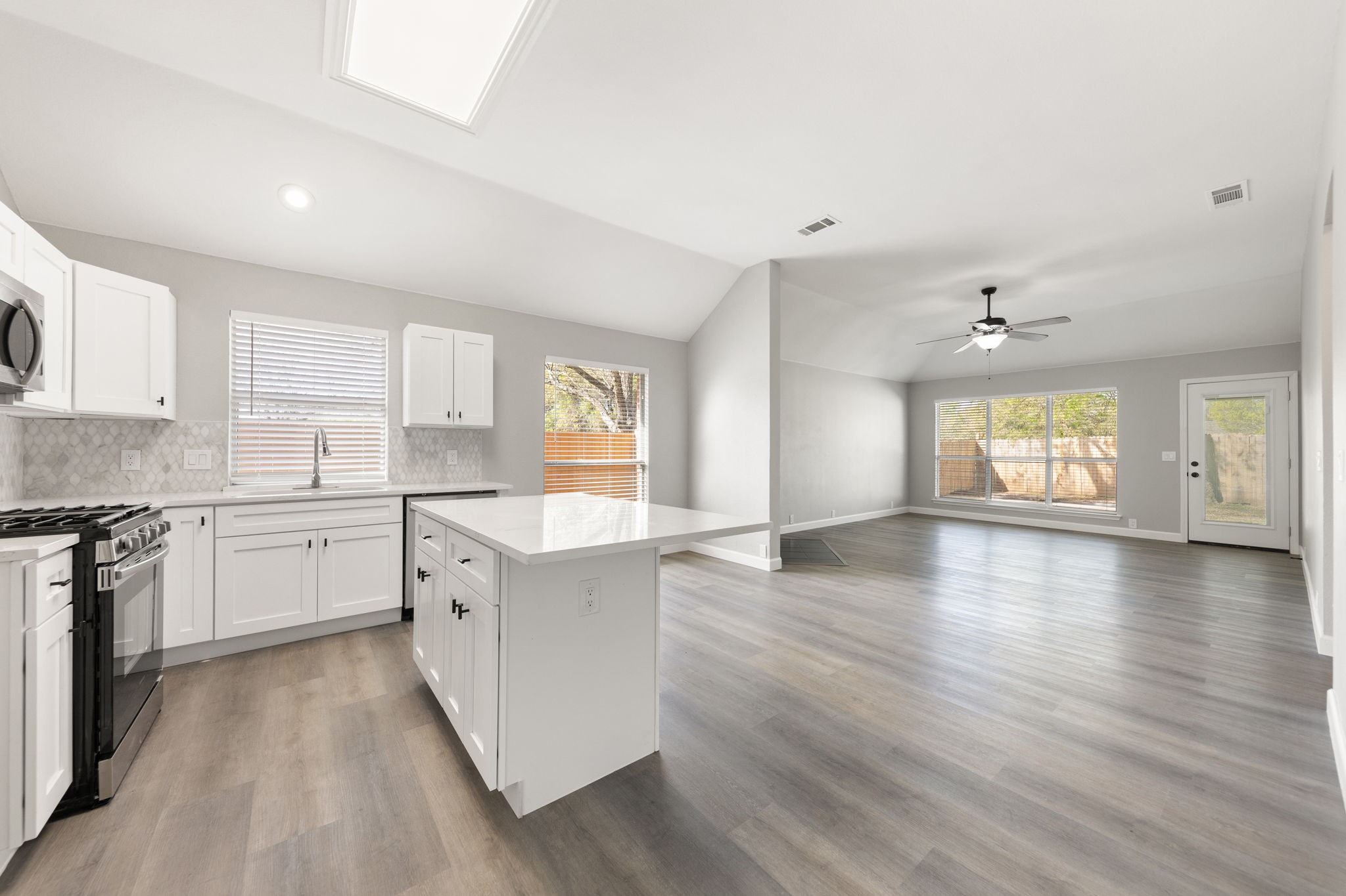 814 Lake Bluff Drive Lake Dallas TX 75065