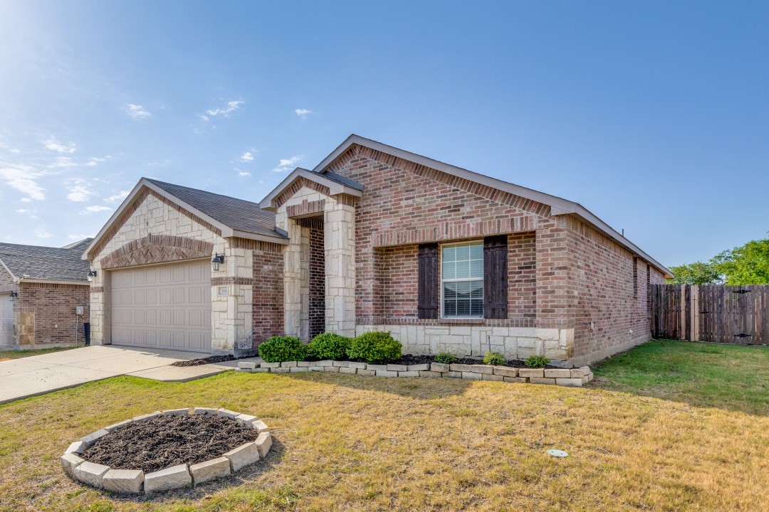 394 Meadow Ridge Drive Burleson TX 76028