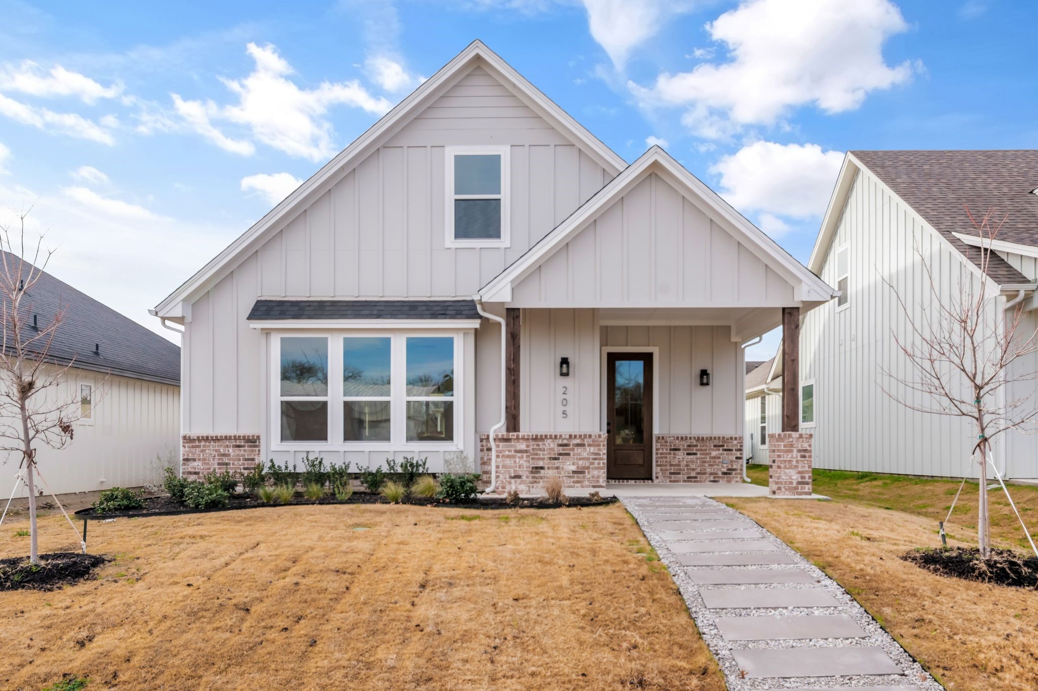 205 W 7th Street Justin TX 76247