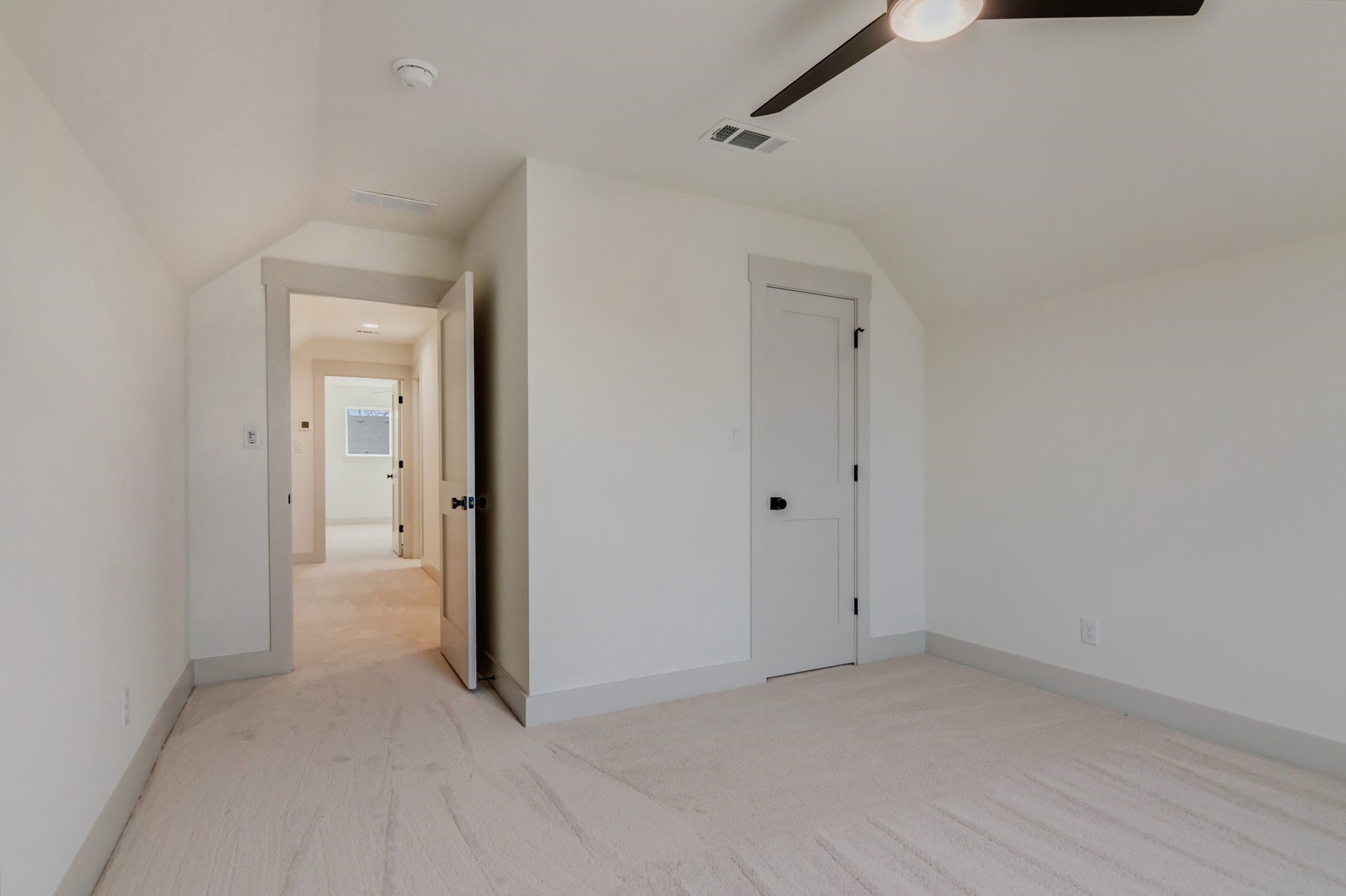 205 W 7th Street Justin TX 76247