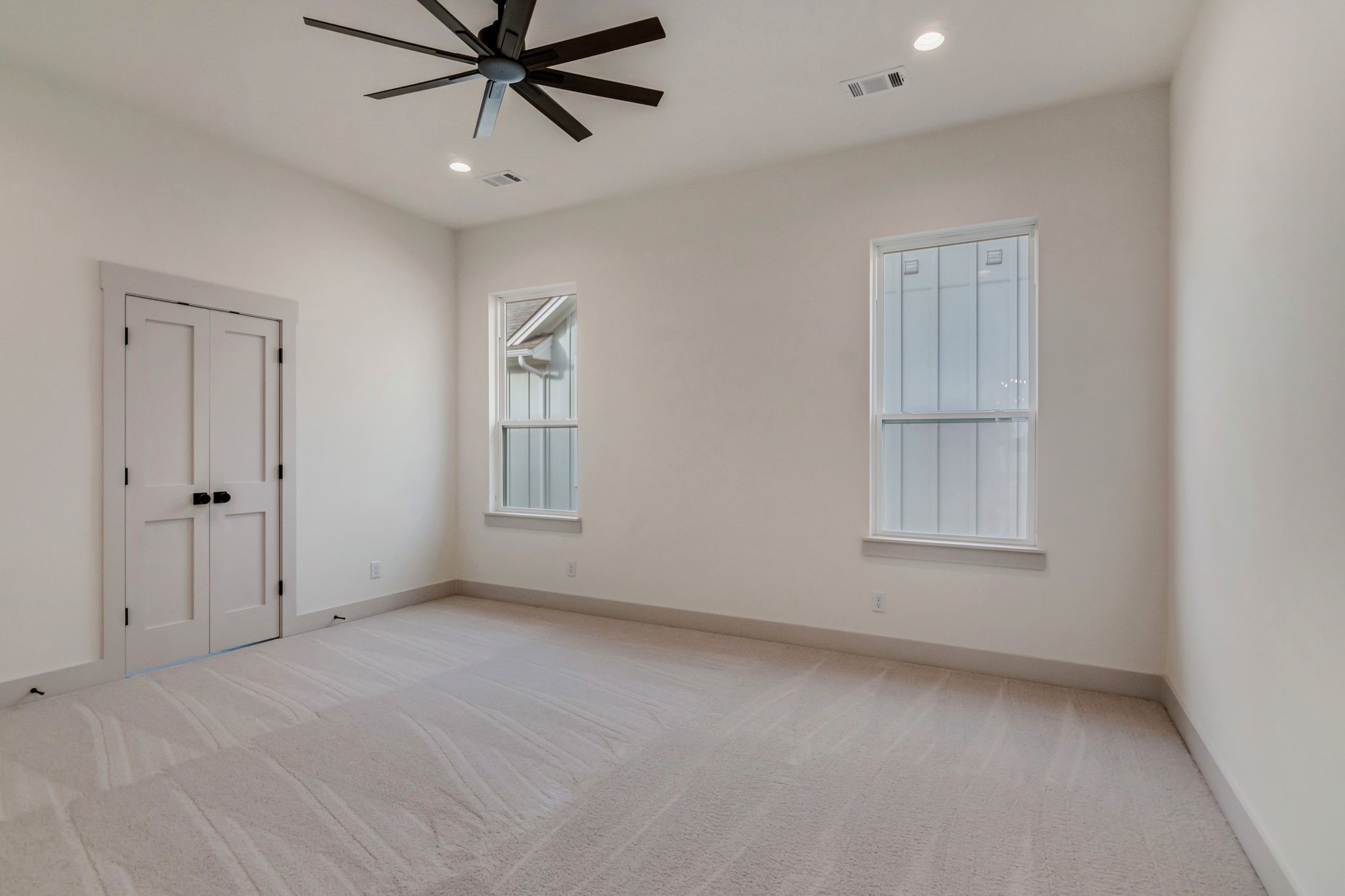 205 W 7th Street Justin TX 76247