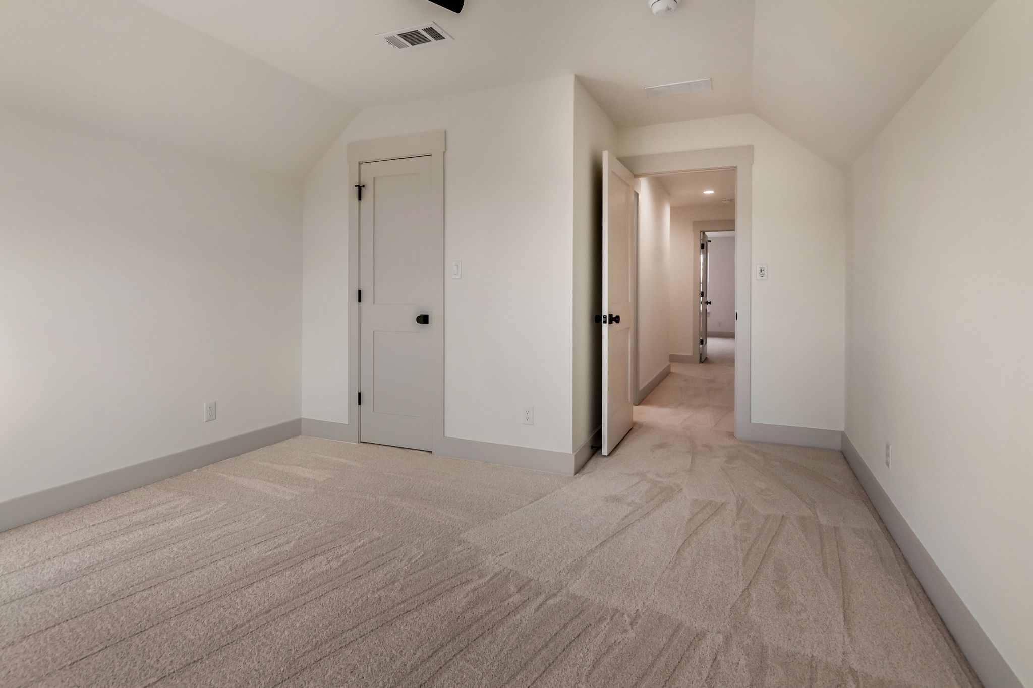 205 W 7th Street Justin TX 76247