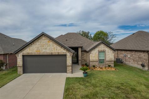 126 Cherokee Street Greenville TX 75402