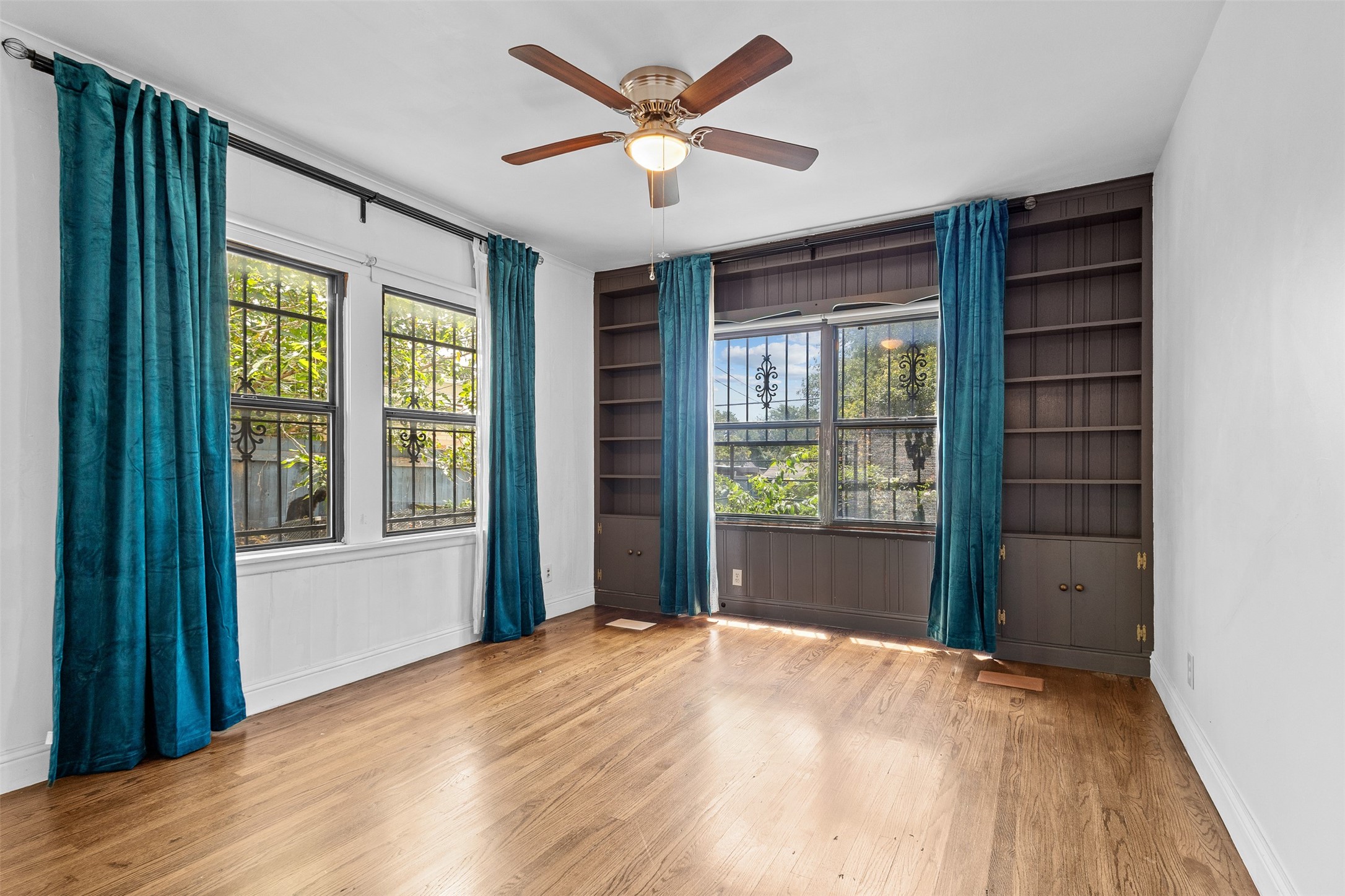 1902 Norfolk Avenue Dallas TX 75203