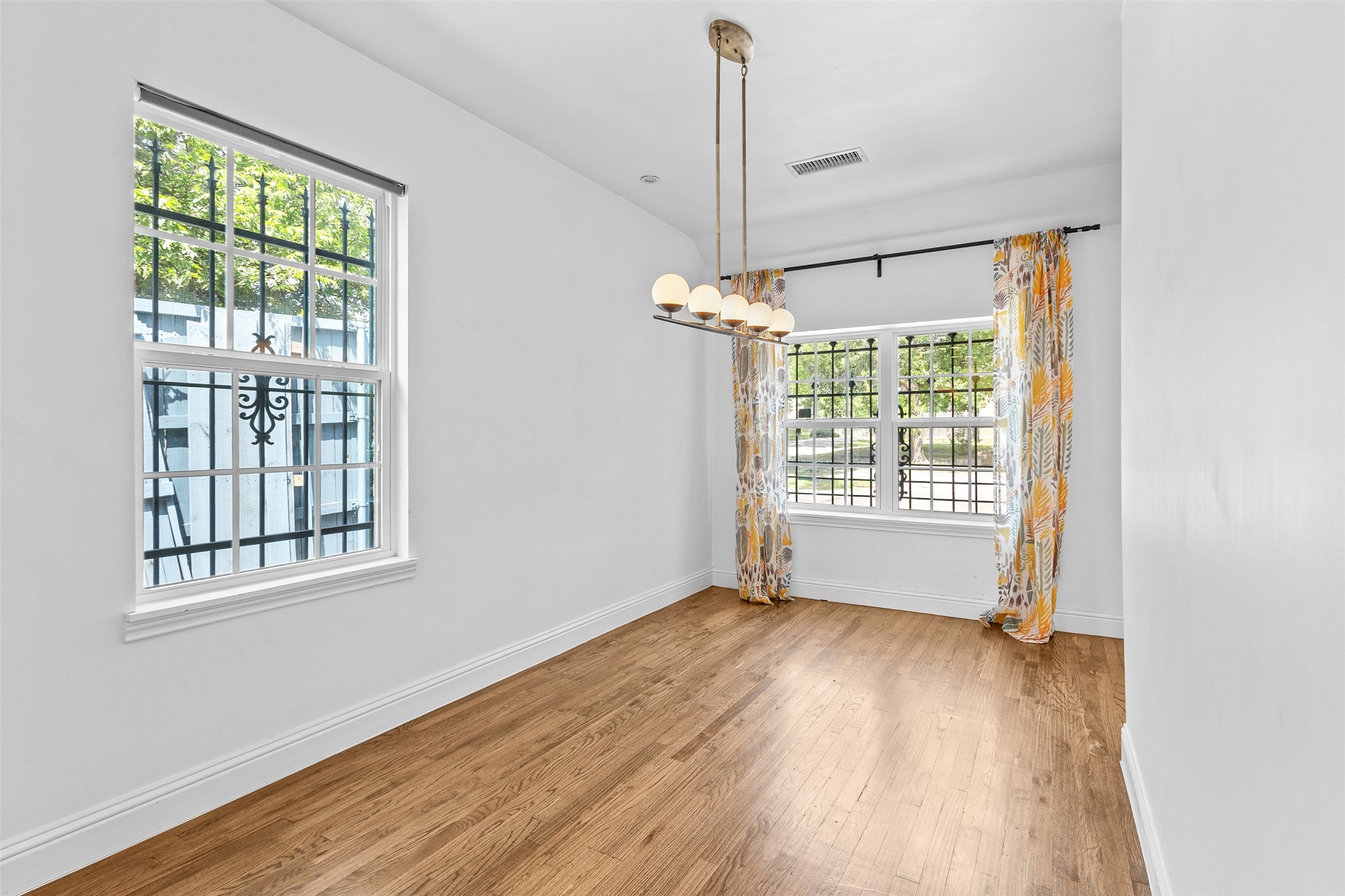 1902 Norfolk Avenue Dallas TX 75203