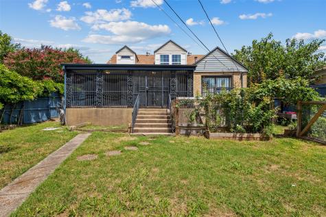 1902 Norfolk Avenue Dallas TX 75203