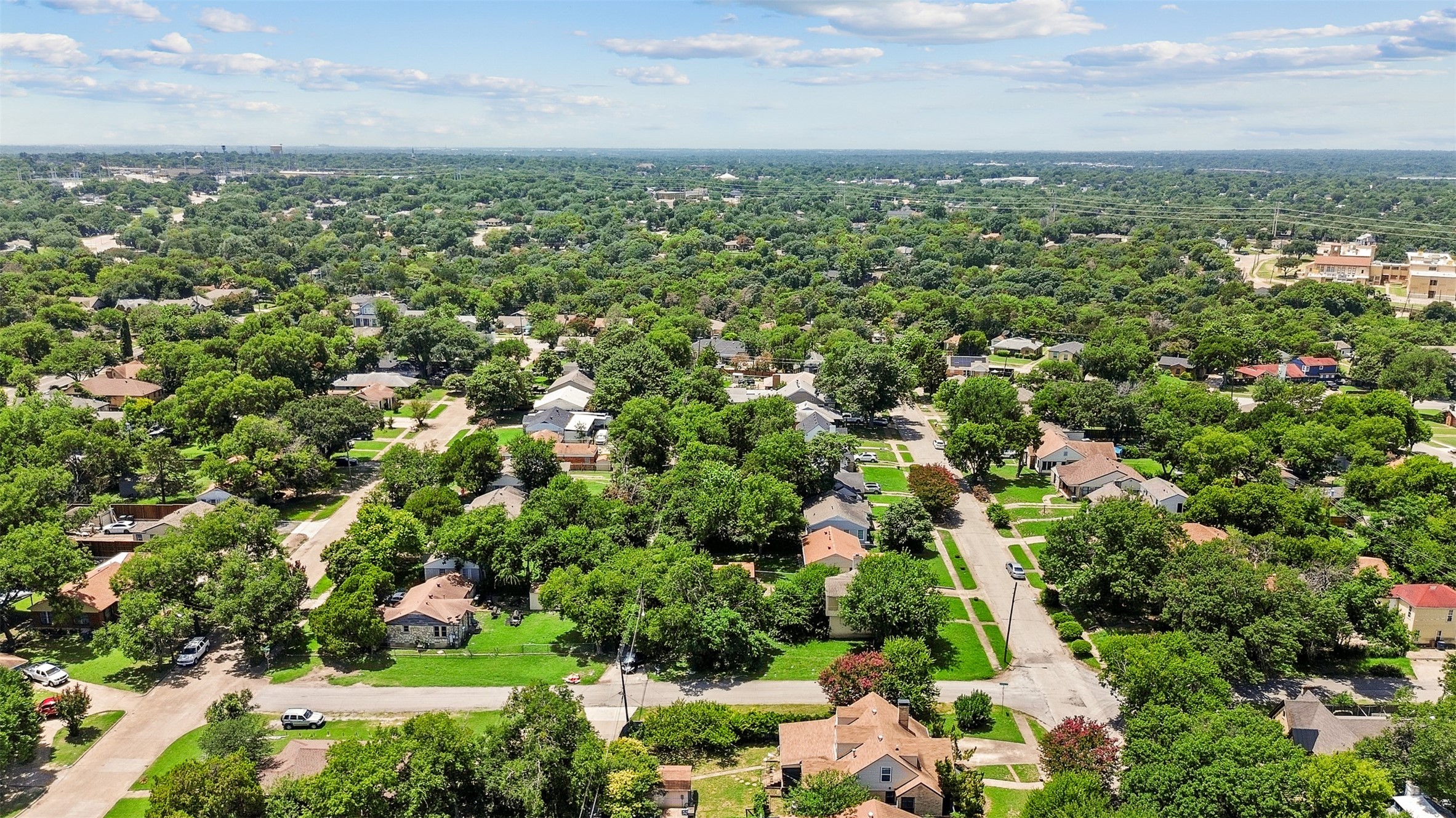 1902 Norfolk Avenue Dallas TX 75203