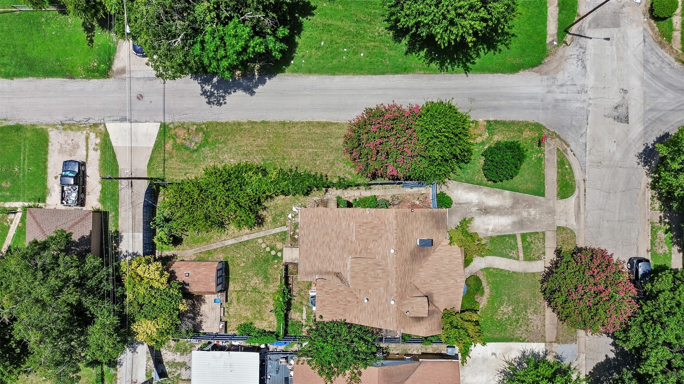 1902 Norfolk Avenue Dallas TX 75203