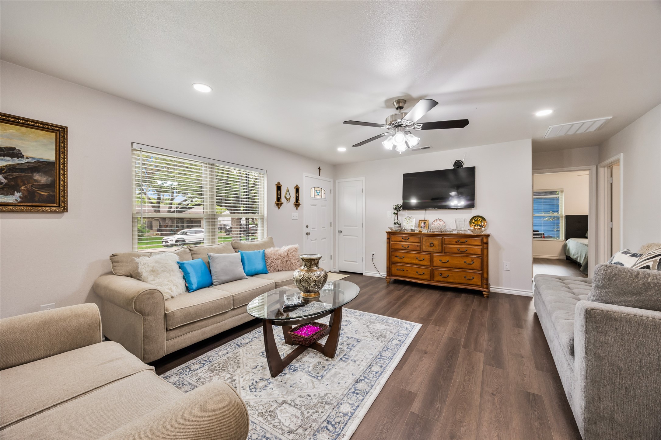 1005 Iowa Street Irving TX 75060