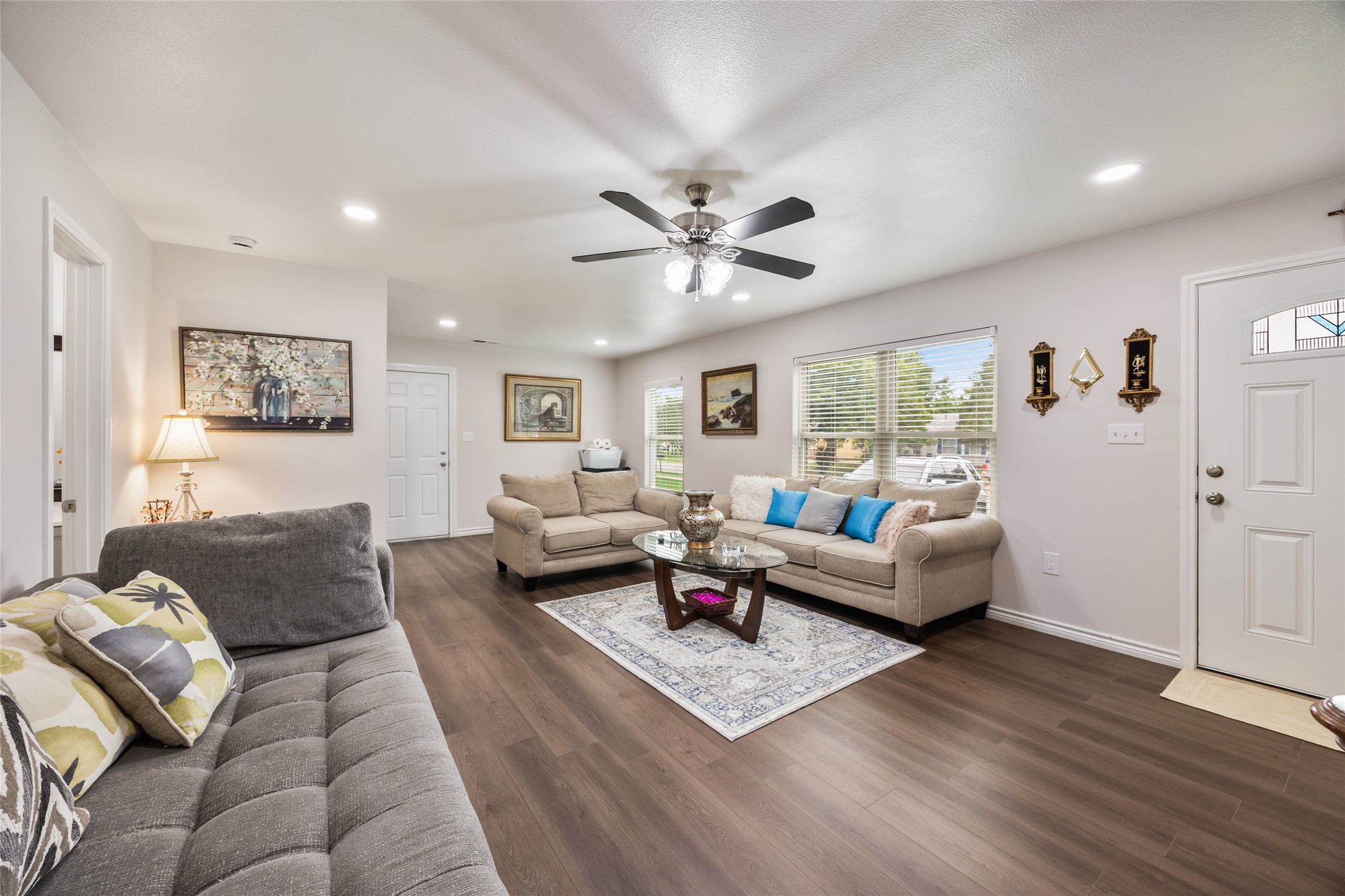 1005 Iowa Street Irving TX 75060