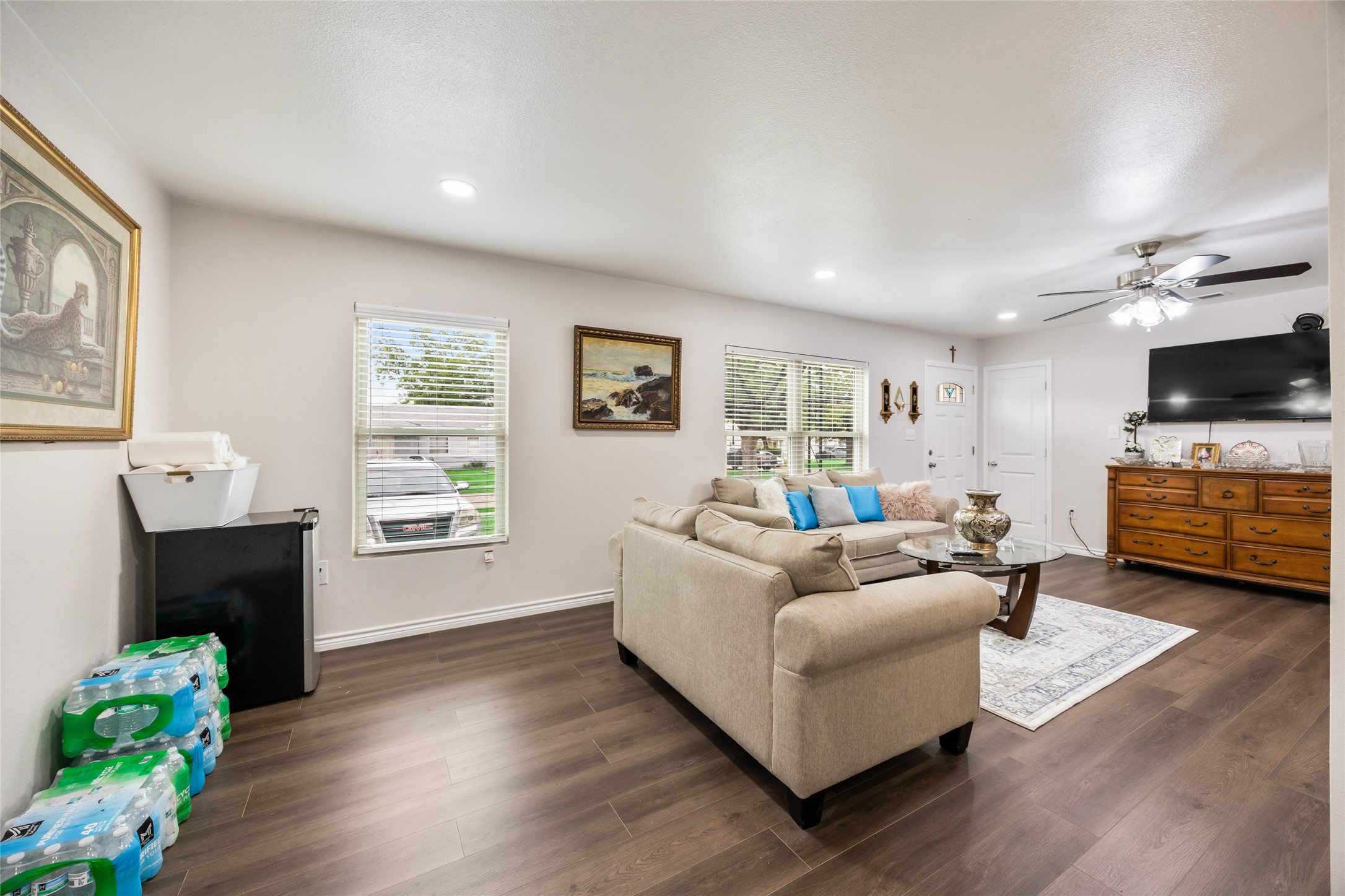 1005 Iowa Street Irving TX 75060