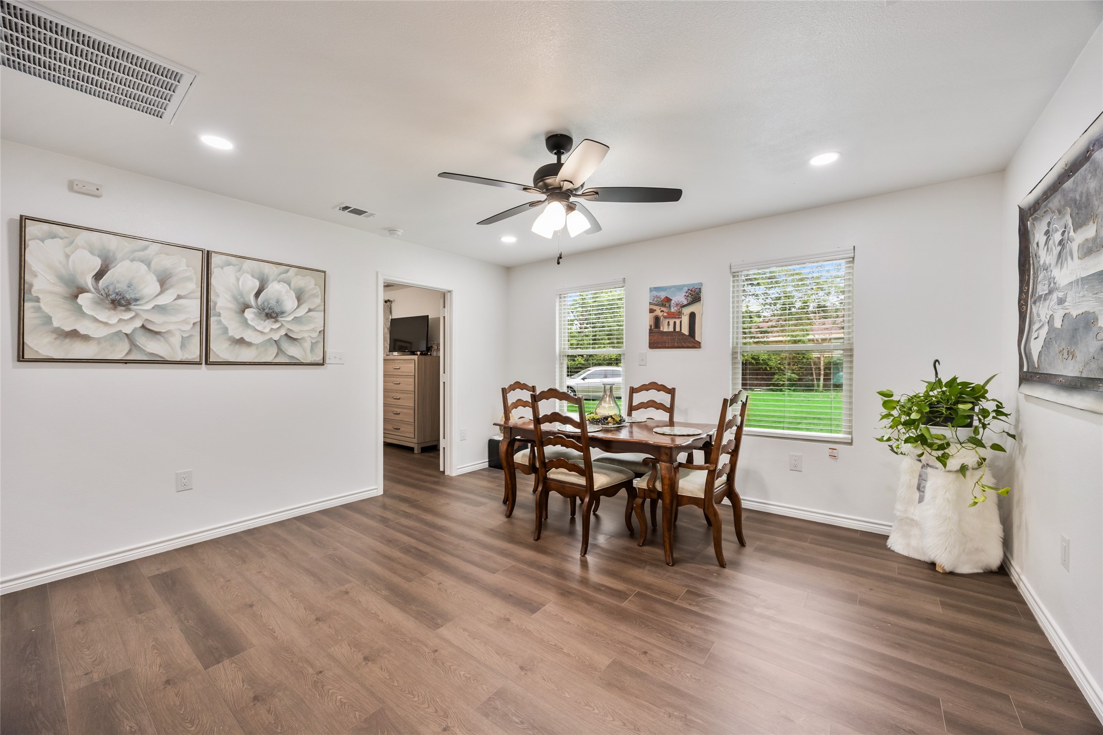 1005 Iowa Street Irving TX 75060