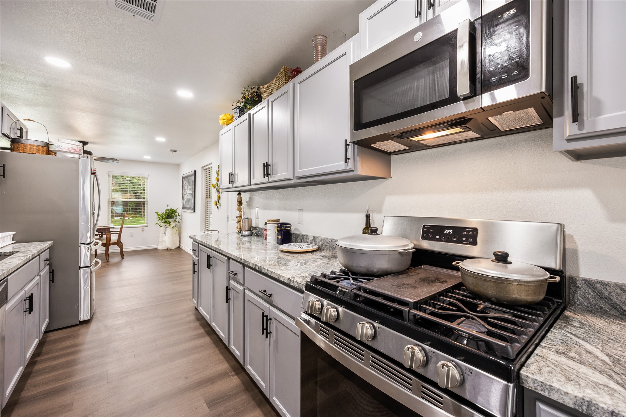 1005 Iowa Street Irving TX 75060
