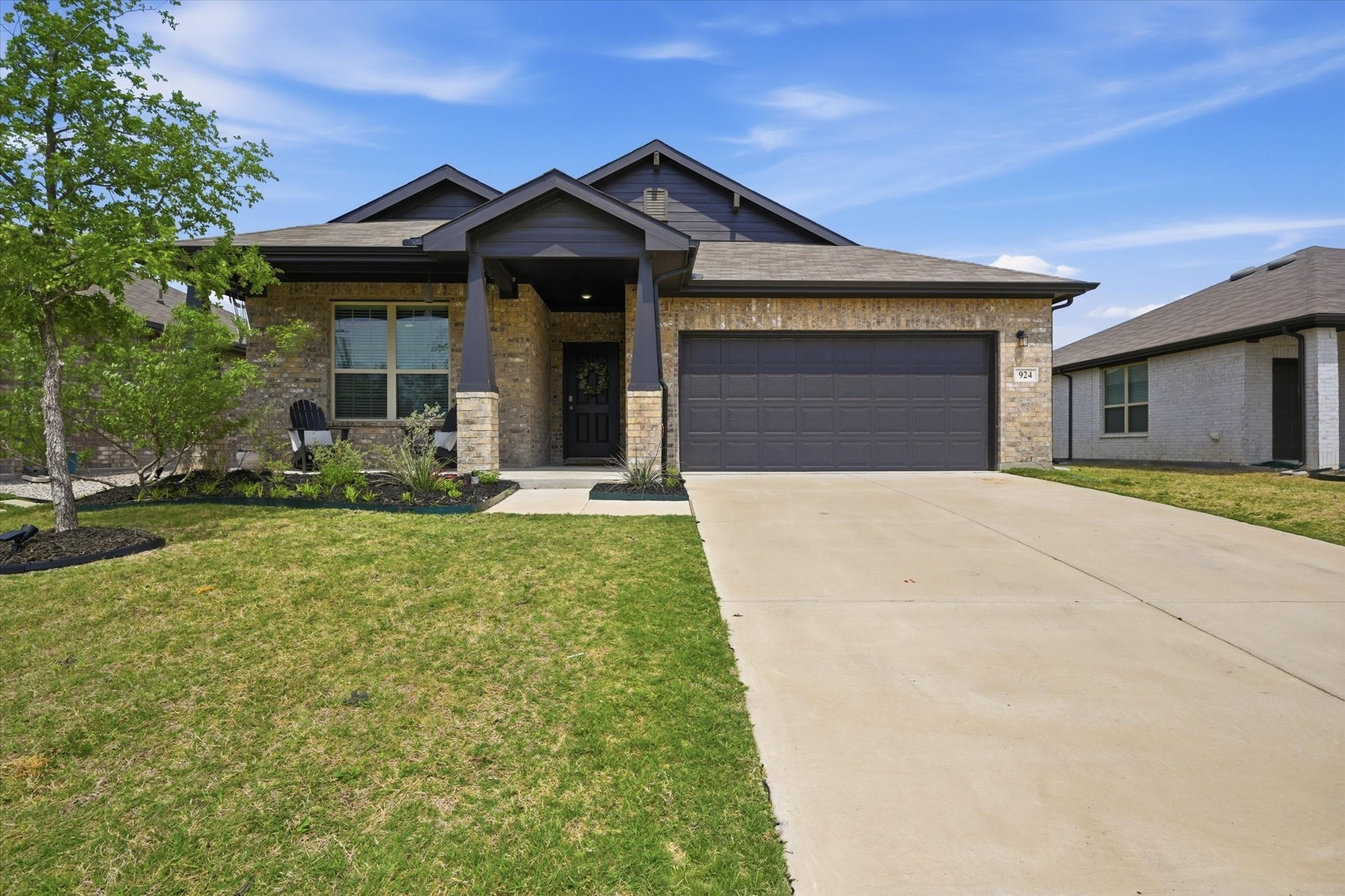924 Ravenwood Lane Van Alstyne TX 75495