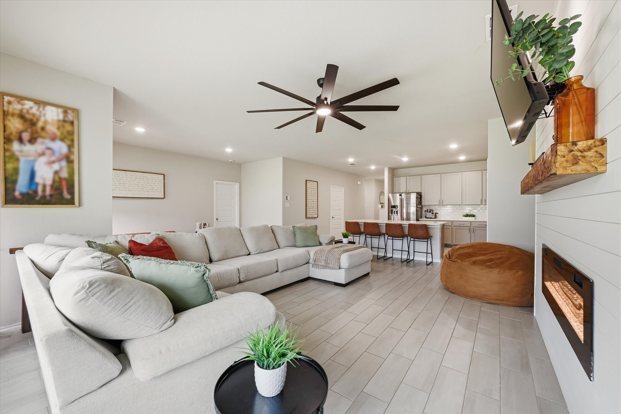 924 Ravenwood Lane Van Alstyne TX 75495