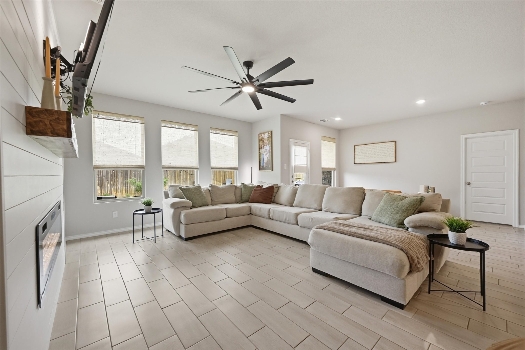 924 Ravenwood Lane Van Alstyne TX 75495