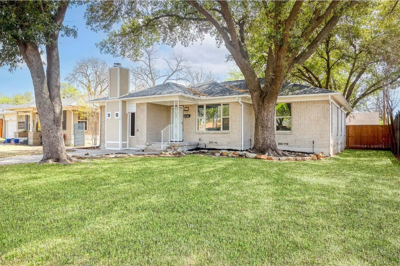 10324 Lavano Lane Dallas TX 75228