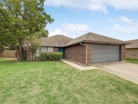 6704 Wayfarer Trail Fort Worth TX 76137