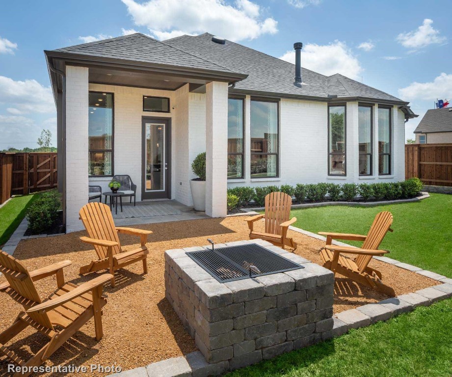 1924 Mcdougall Creek Van Alstyne TX 75495